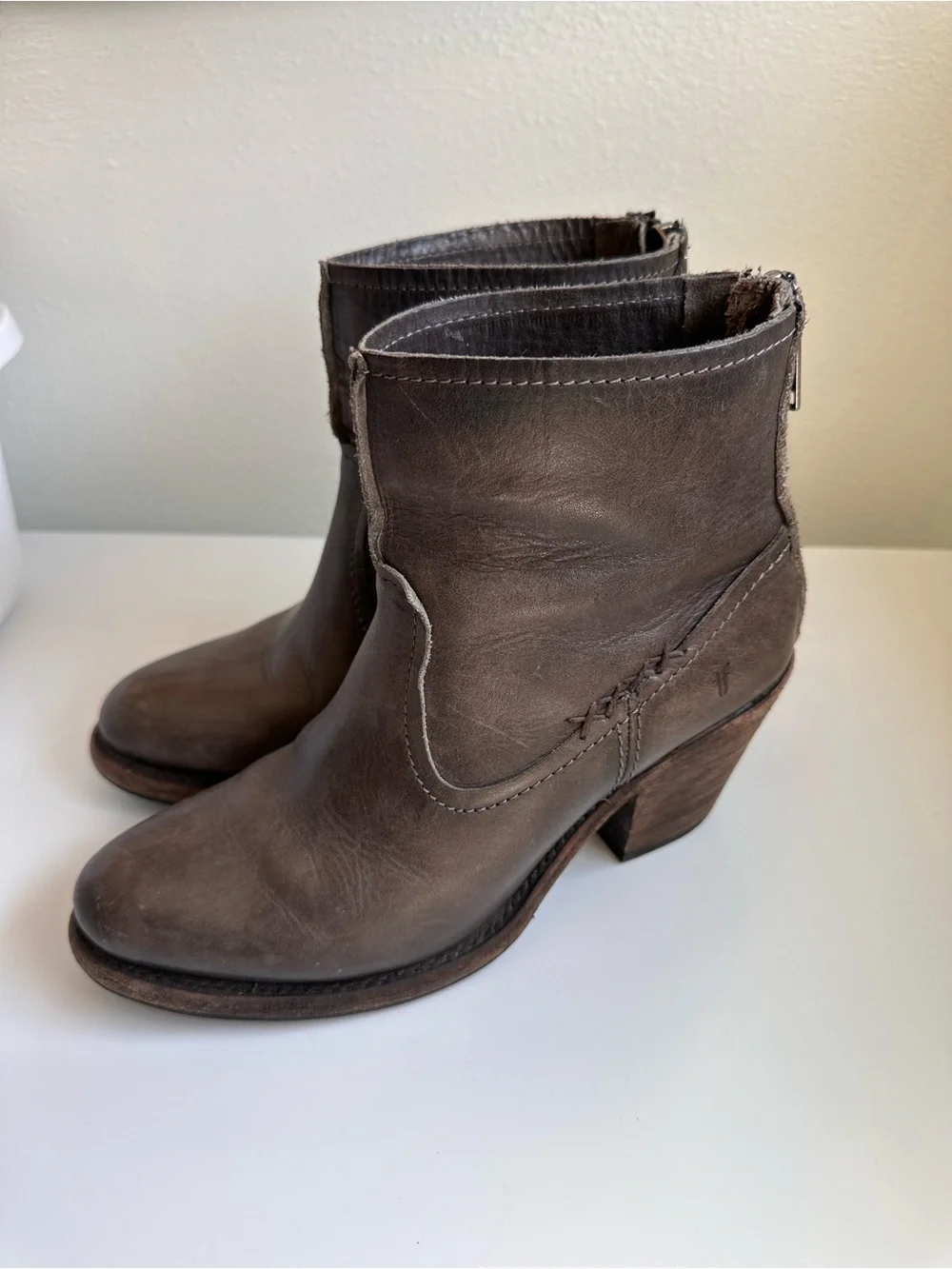 Women's Frye Brown/Gray Leather Ankle Boots
